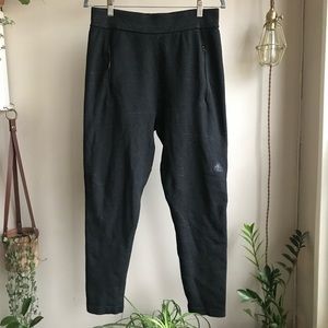 zne primeknit pants